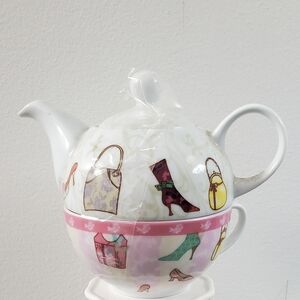 Teapot with Fashion Print